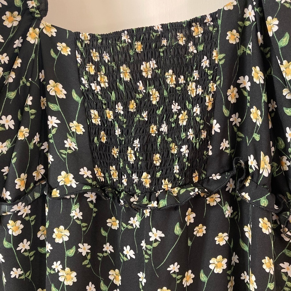 Girl Soul black and daisy empire waist maxi dress w/ smocked back & puff sleeves - Picture 5 of 8